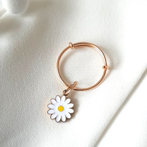 White Flower Earings - Image 2